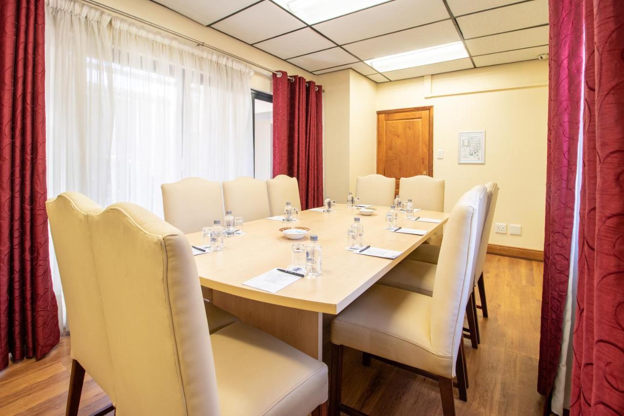 Sentinel Luxury Suite Hotel Претория Экстерьер фото